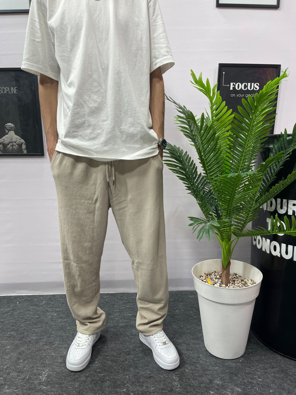 Corduroy Sweatpants beige